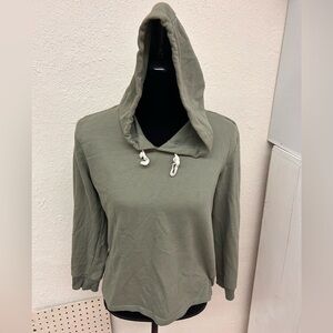 (3/$20) Cable & gauge medium green pullover hoodie with lace up back detail